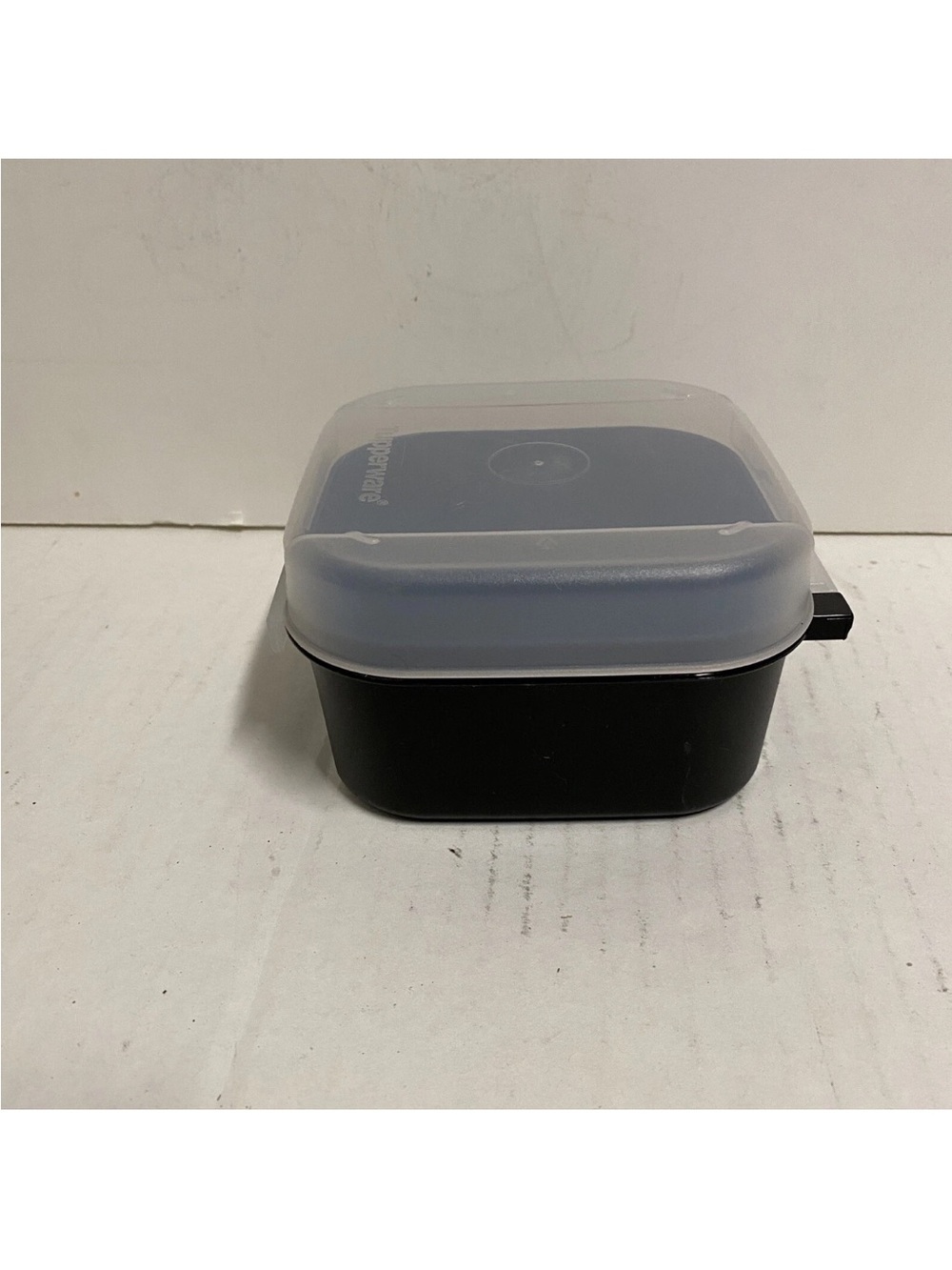 Tupperware Containers With Lids Meal Prep - Picture 2 of 5